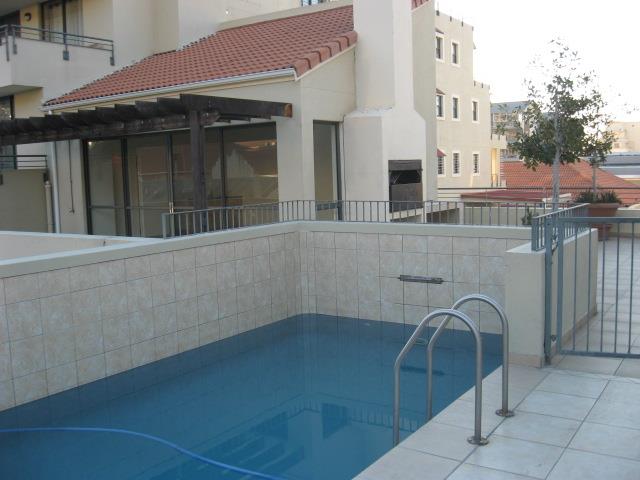 To Let 2 Bedroom Property for Rent in Sea Point Western Cape